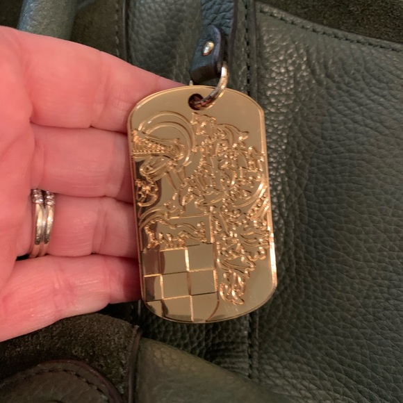 Vince Camuto dark green bag~ very good condition! - Picture 10 of 11